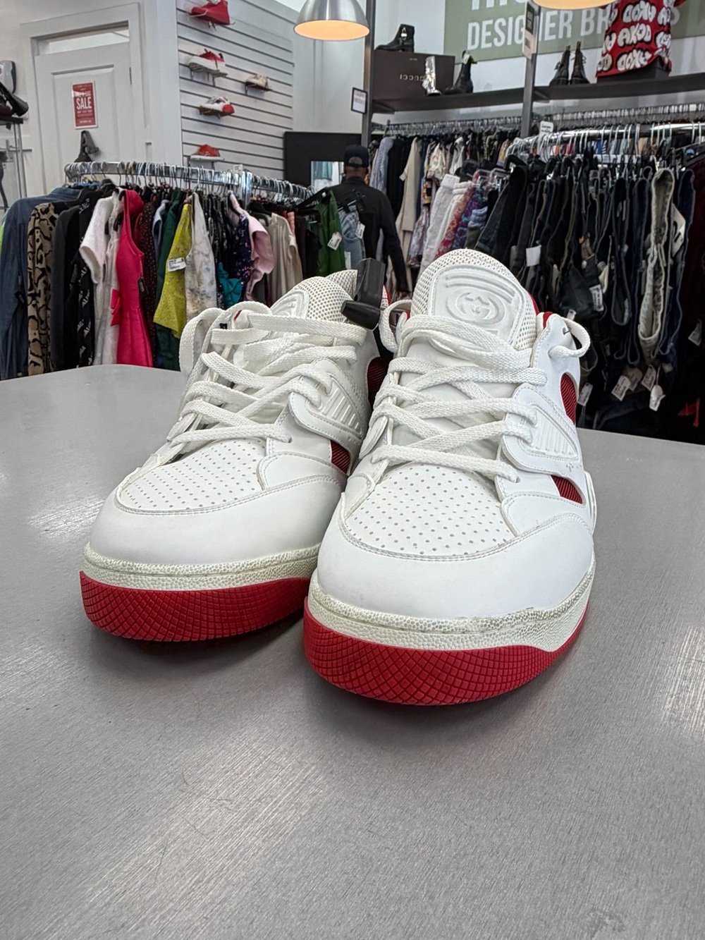 Gucci White & Red Basket Low-Top Sneaker